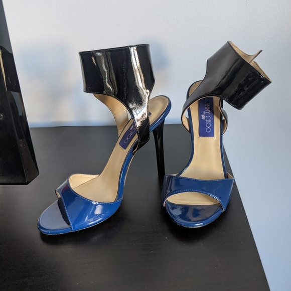 Heels - Picture 4 of 5